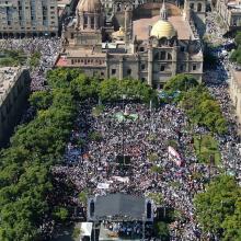 mas_de_145_mil_personas_salen_a_las_calles_en_protesta_por_el_bajo_presupuesto_a_la_udeg_6